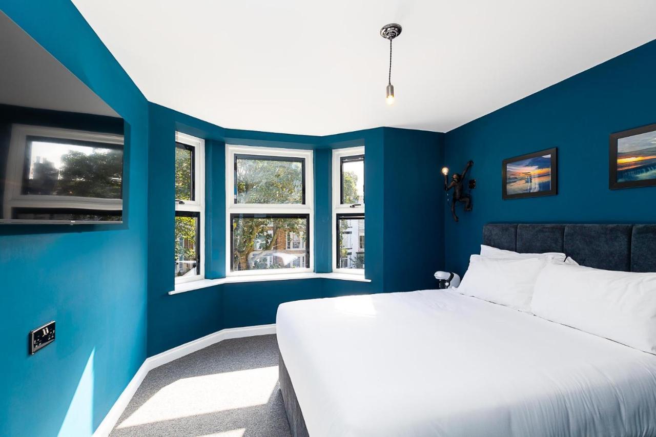 23 Trafalgar Square With Hot Tub And Cinema Scarborough Exterior foto