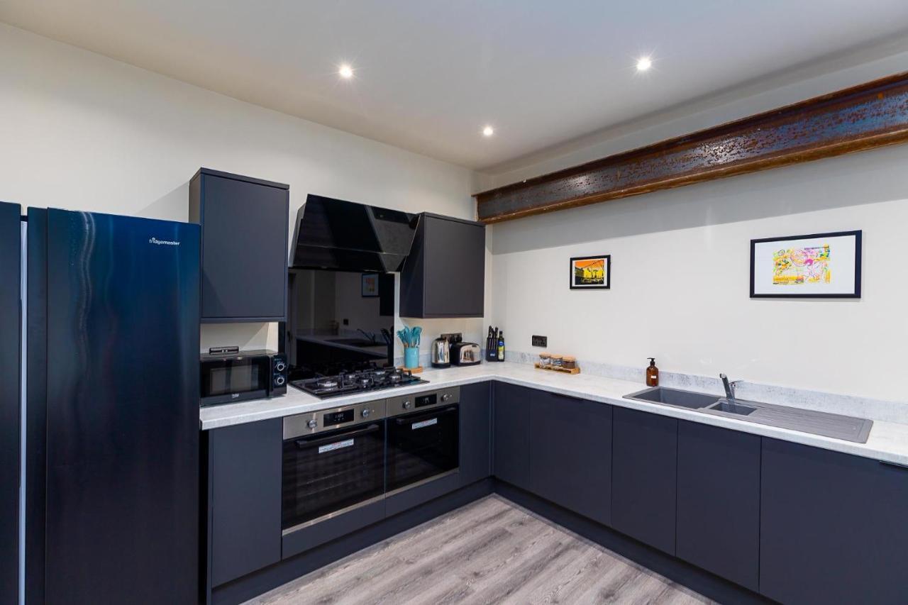 23 Trafalgar Square With Hot Tub And Cinema Scarborough Exterior foto